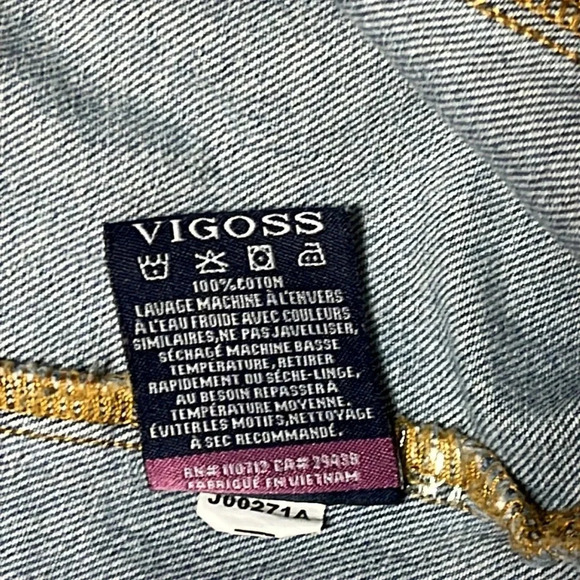 Vigoss jean jacket size small distressed ￼ - Picture 7 of 9